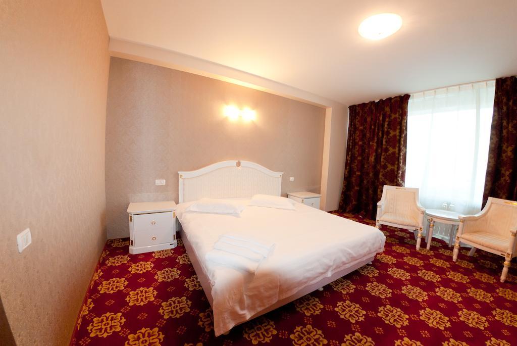 Hotel Complex Aristrocratos Mamaia Esterno foto
