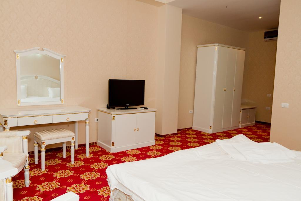 Hotel Complex Aristrocratos Mamaia Esterno foto
