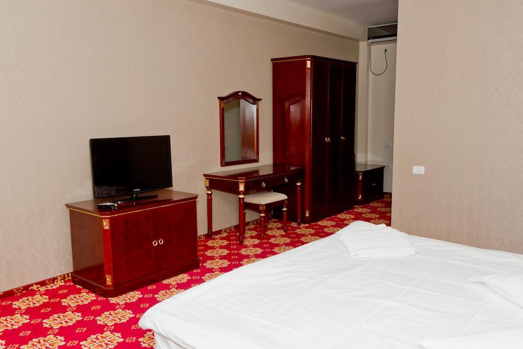 Hotel Complex Aristrocratos Mamaia Esterno foto